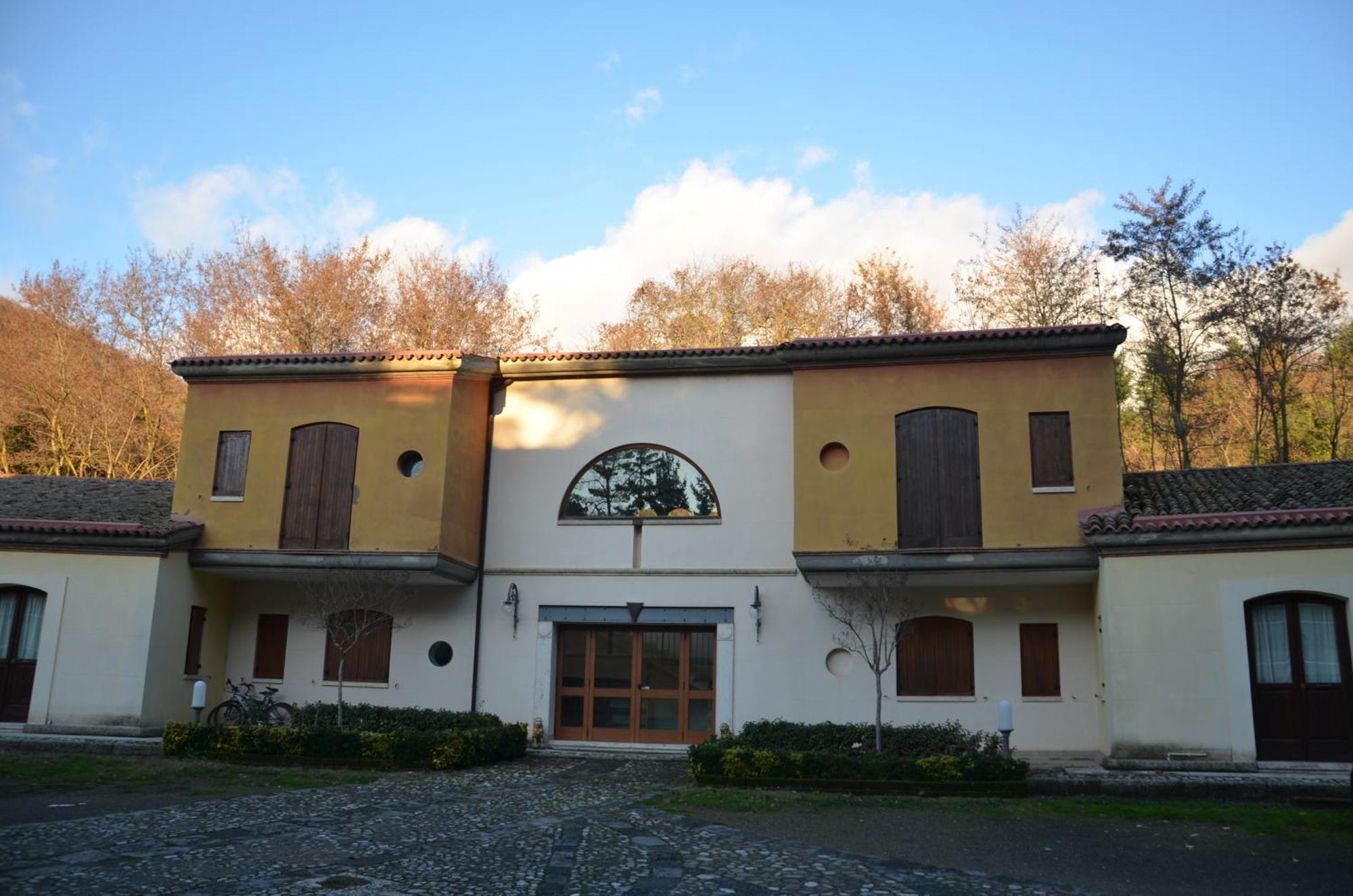 Borgo Villa Maria Monticchio  Dış mekan fotoğraf