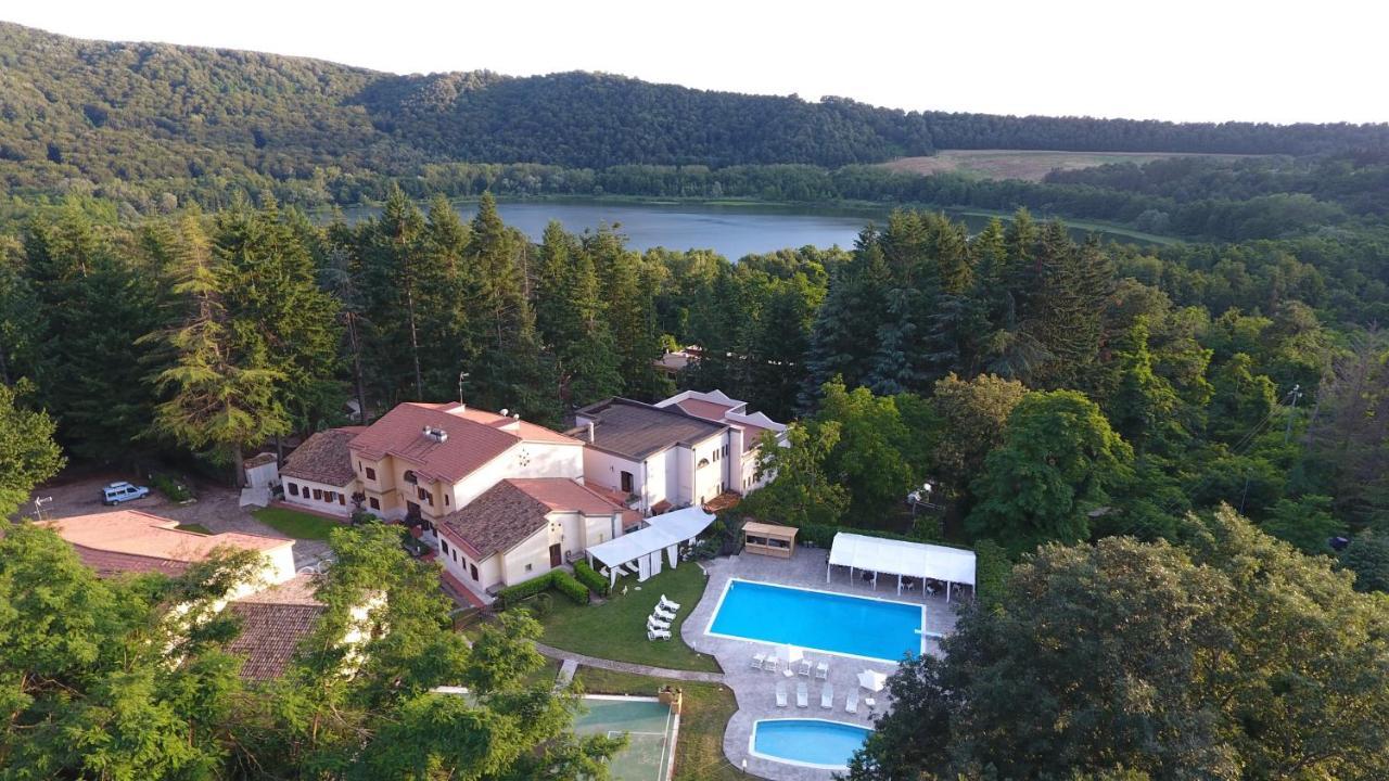 Borgo Villa Maria Monticchio  Dış mekan fotoğraf